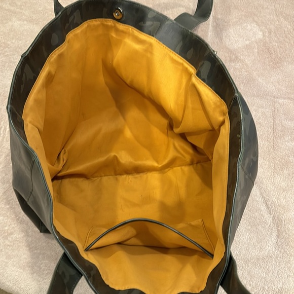 Palm Springs Life Diva bag - camouflage with magnetic closure - Picture 3 of 11